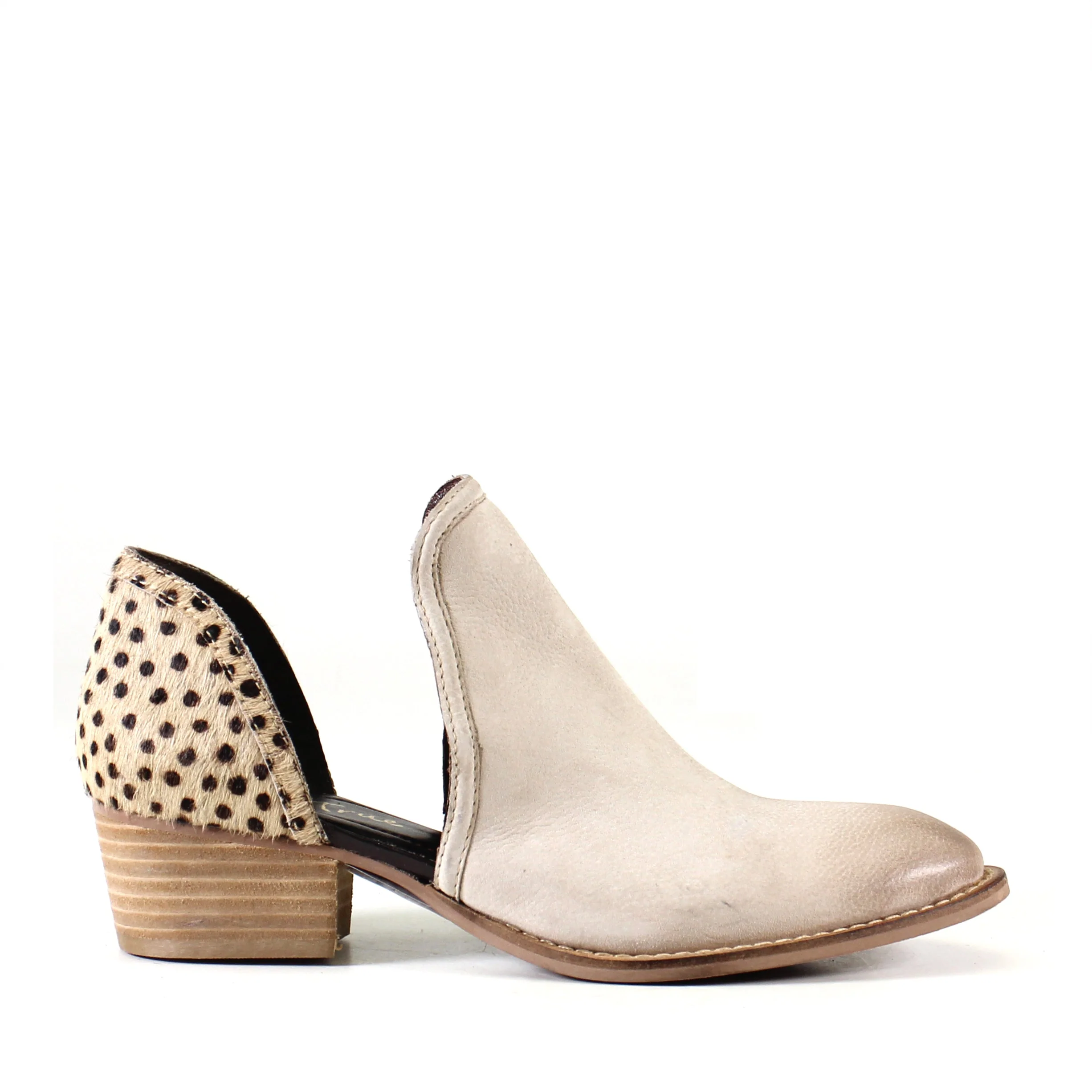 Shy Town - Image 10